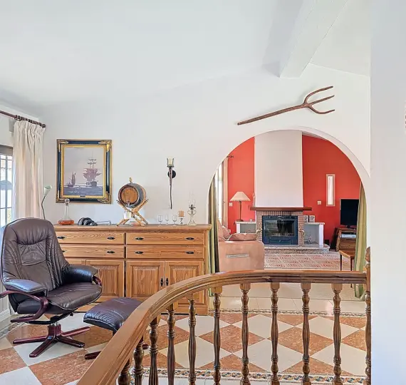 Продажа  отдельно стоящей виллы в Cómpeta