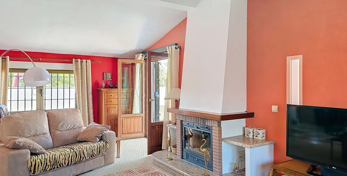 Продажа  отдельно стоящей виллы в Cómpeta 16