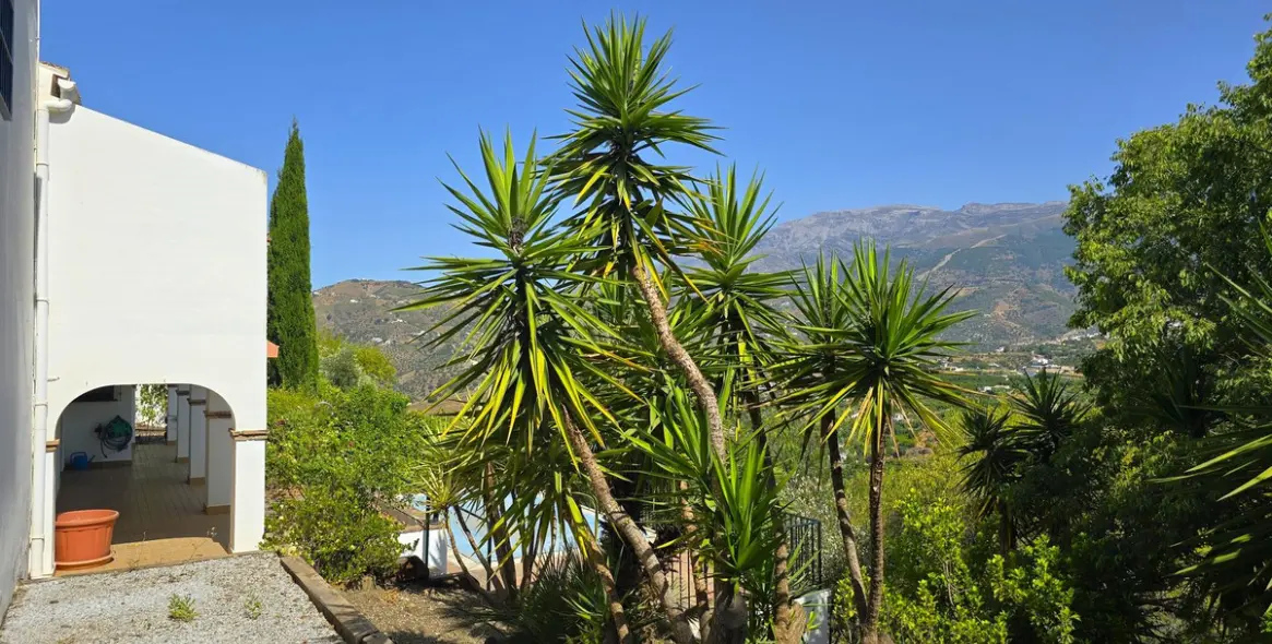 Sale of detached villa in Cómpeta 42