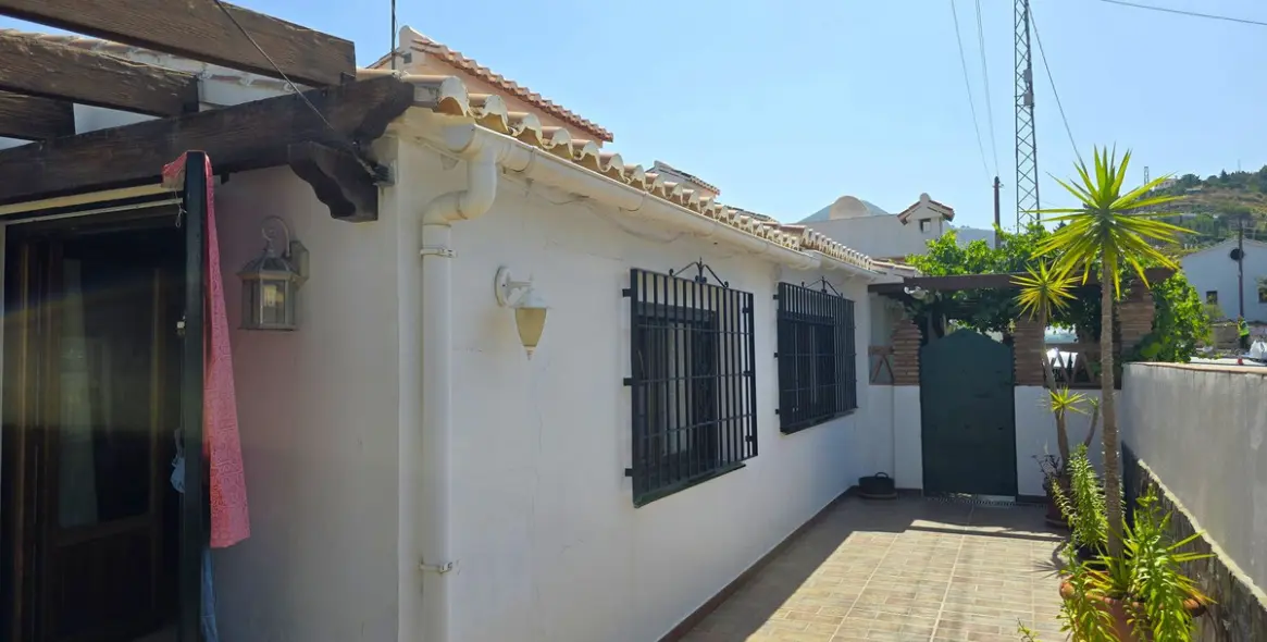 Sale of detached villa in Cómpeta 46