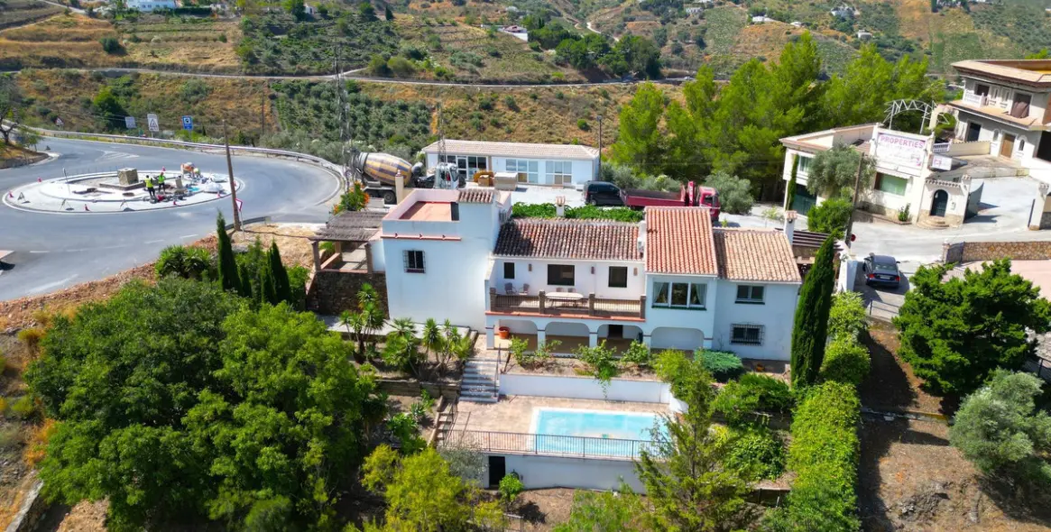 Sale of detached villa in Cómpeta 49