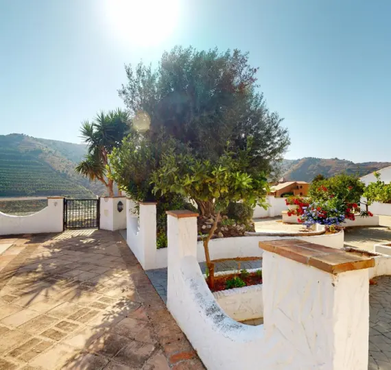 Sale of detached villa in La Viñuela