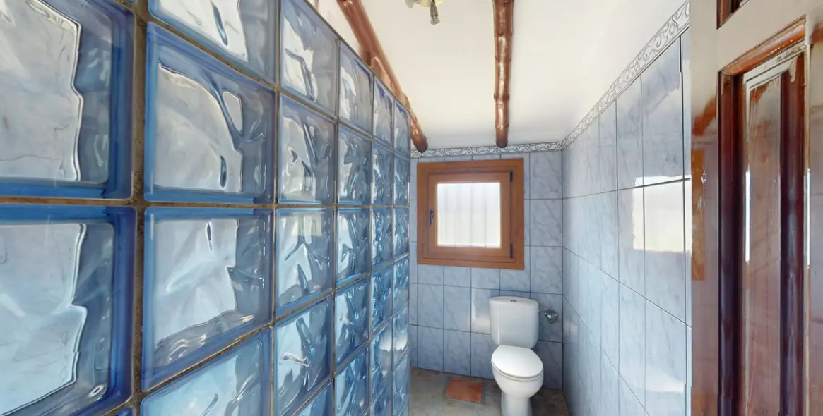 Продажа  отдельно стоящей виллы в La Viñuela 18