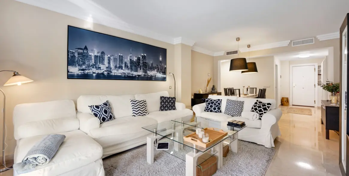 Продажа апартаментов на среднем этаже в Benahavís 5