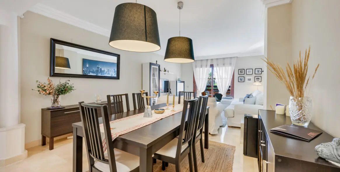 Продажа апартаментов на среднем этаже в Benahavís 6