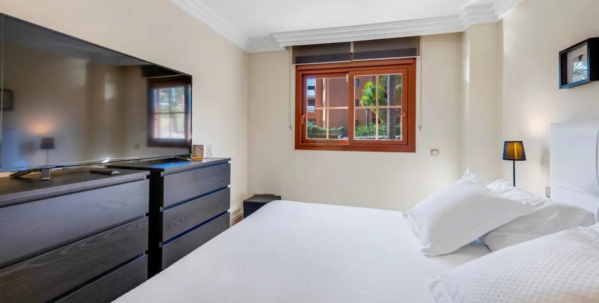 Продажа апартаментов на среднем этаже в Benahavís 14