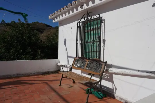 Image 4 thumb