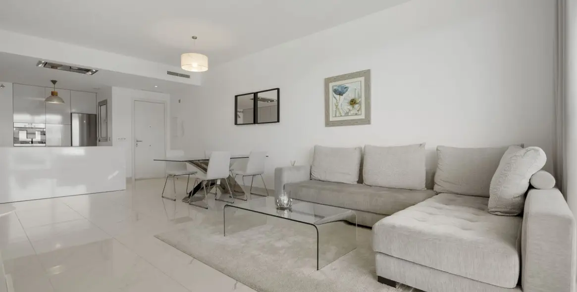 Продажа апартаментов на среднем этаже в Estepona (район Estepona) 6