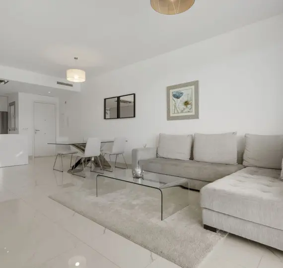 Middle floor apartment R5137900