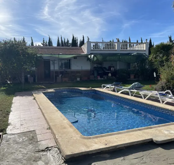 Sale of finca - cortijo in Alhaurín de la Torre
