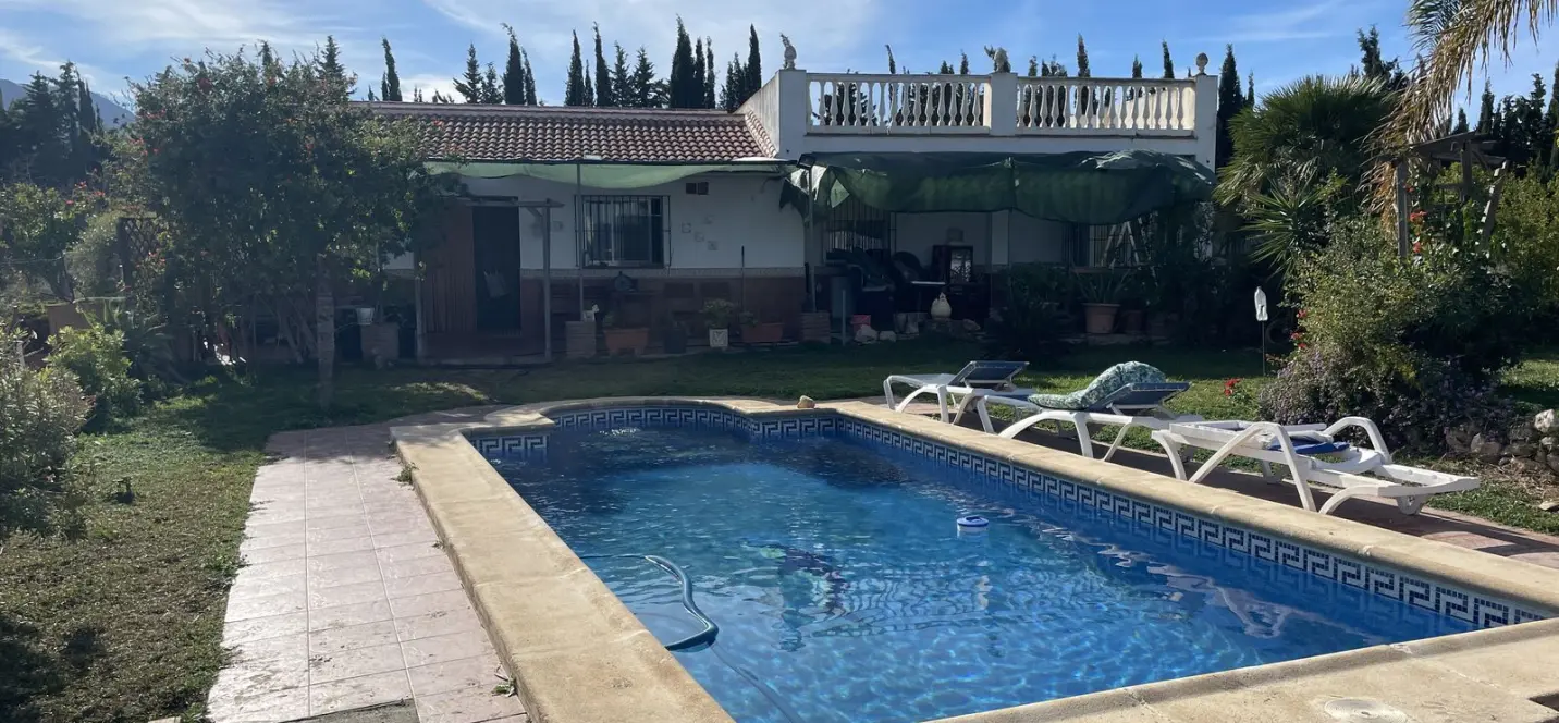 Продажа финки в Alhaurín de la Torre 2