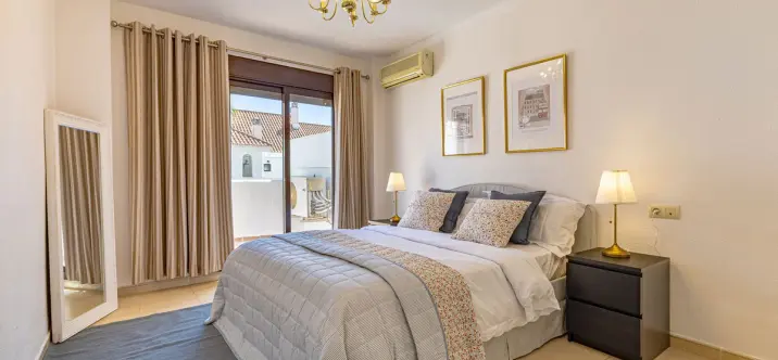 Продажа апартаментов на среднем этаже в Nueva Andalucía 3