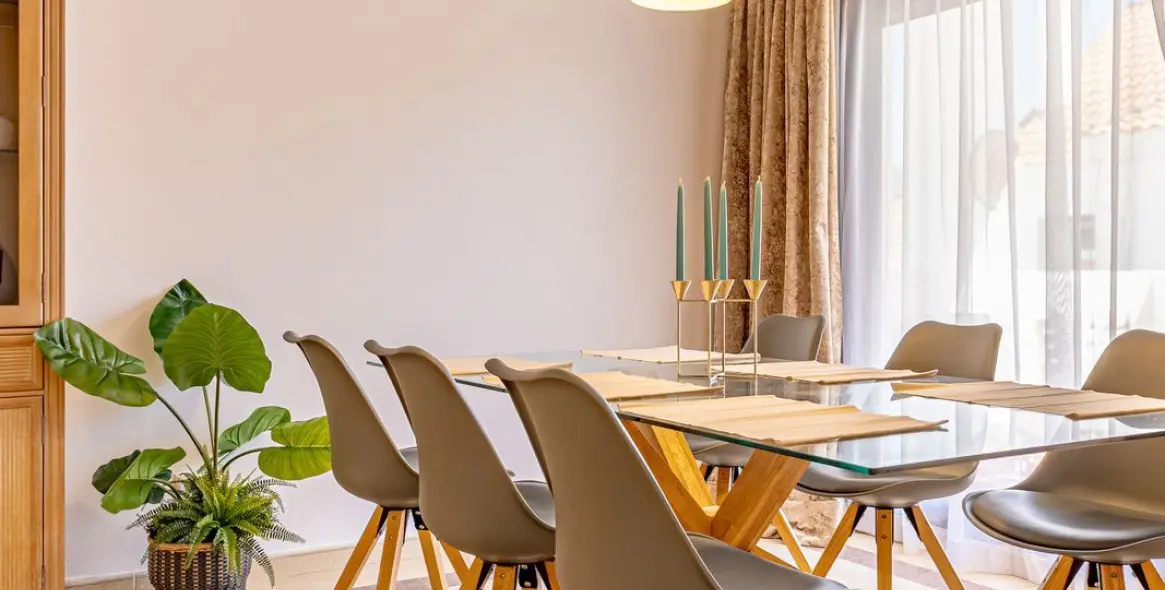 Продажа апартаментов на среднем этаже в Nueva Andalucía 13