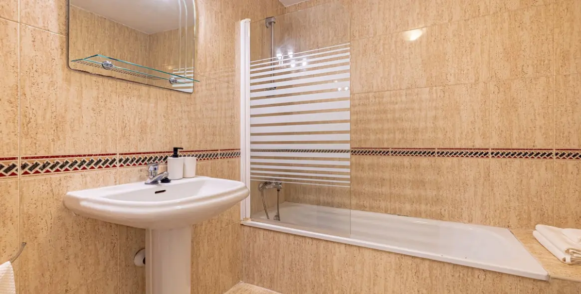 Продажа апартаментов на среднем этаже в Nueva Andalucía 20