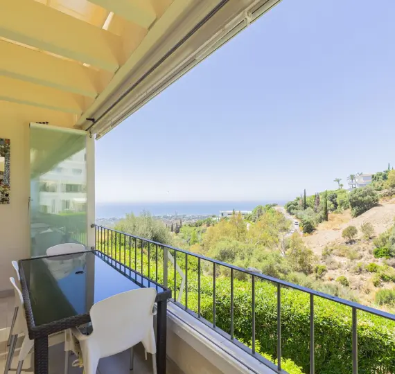 Sale of duplex in Altos de los Monteros