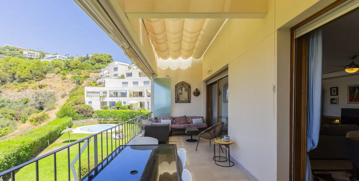 Sale of duplex in Altos de los Monteros 4