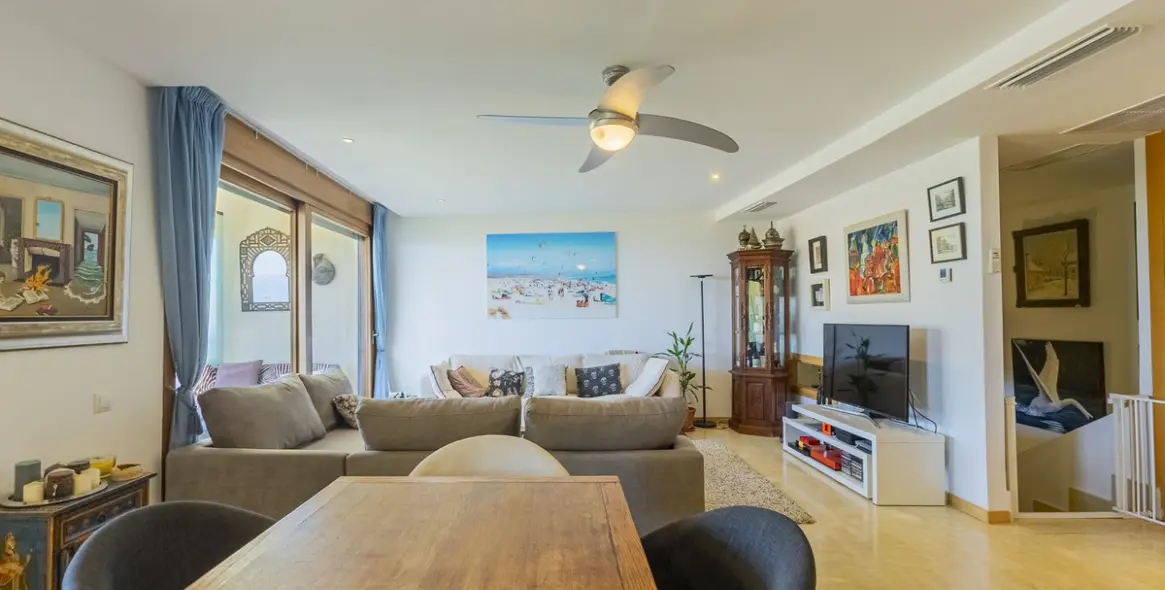 Sale of duplex in Altos de los Monteros 7