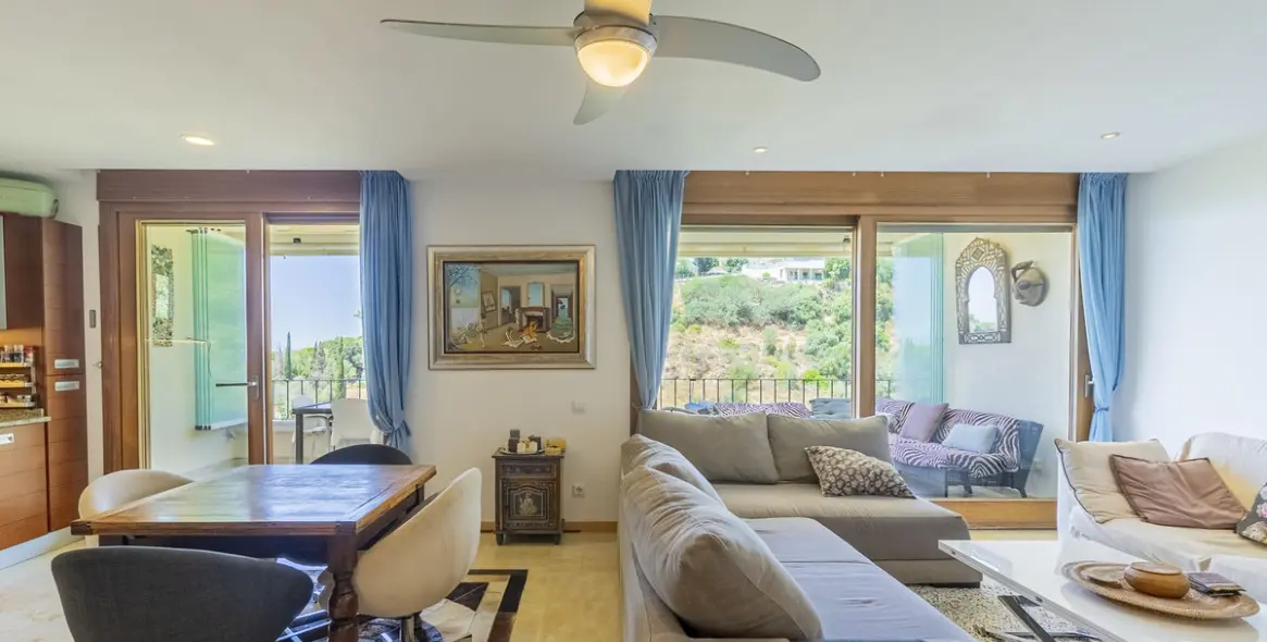 Sale of duplex in Altos de los Monteros 8