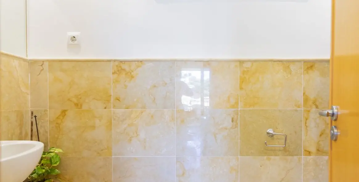 Sale of duplex in Altos de los Monteros 13