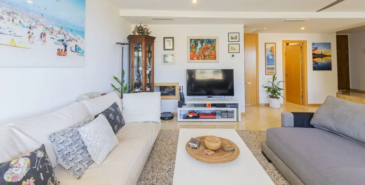 Sale of duplex in Altos de los Monteros 17