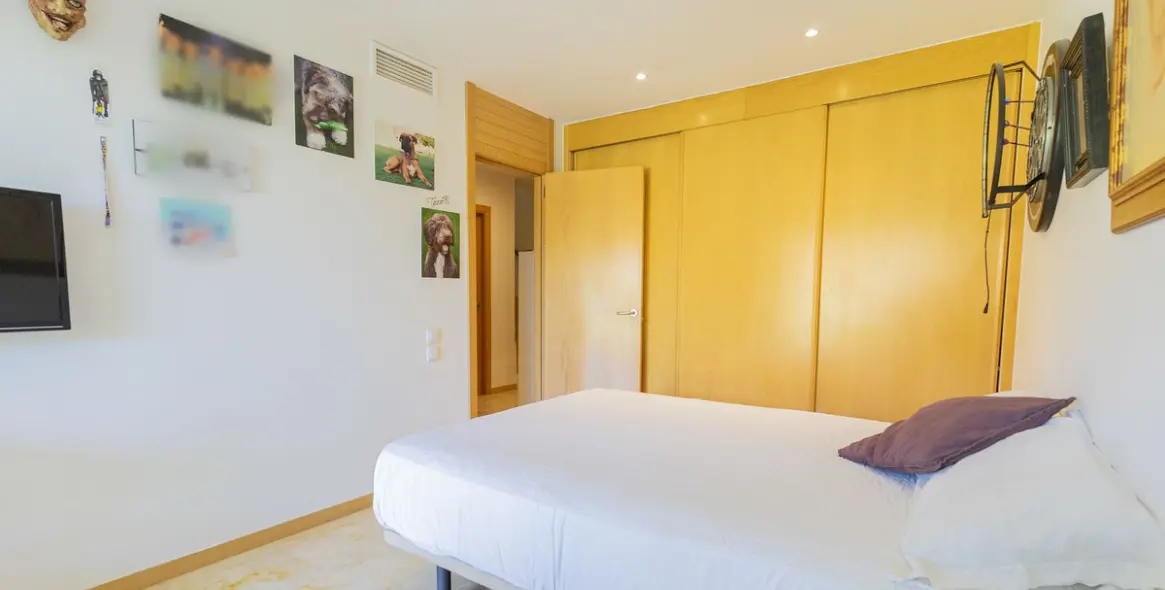 Sale of duplex in Altos de los Monteros 35