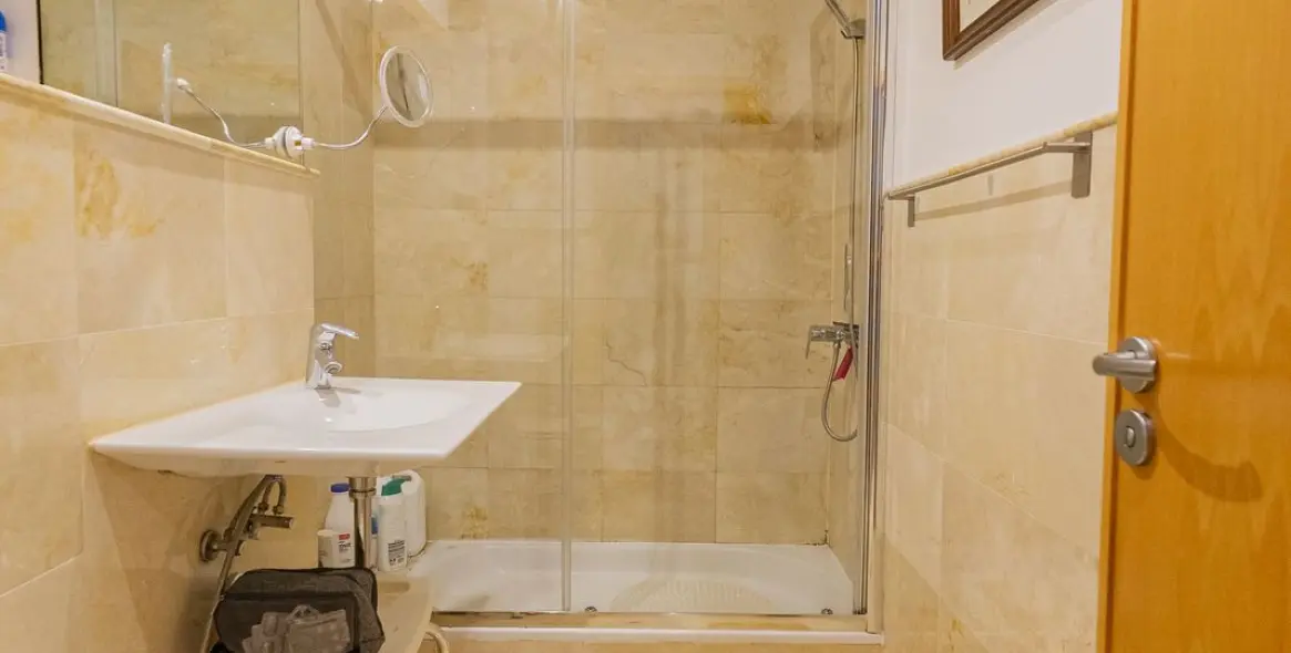 Sale of duplex in Altos de los Monteros 42