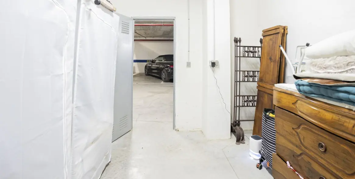 Sale of duplex in Altos de los Monteros 48