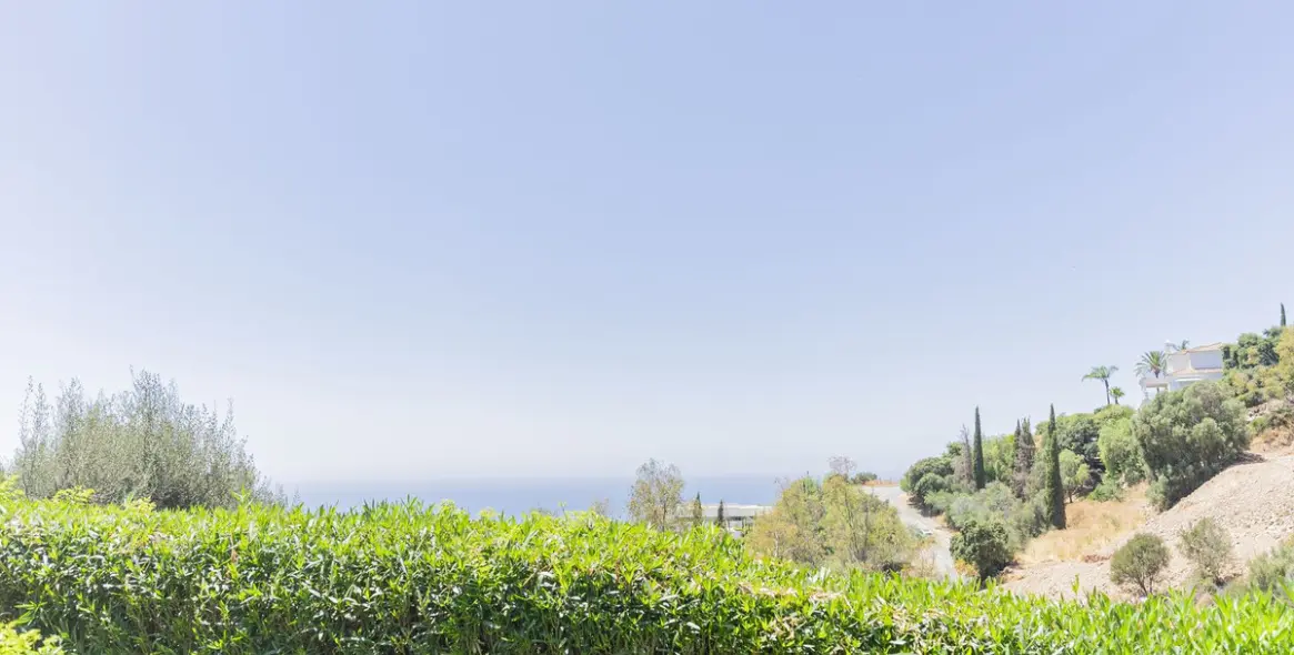 Sale of duplex in Altos de los Monteros 50