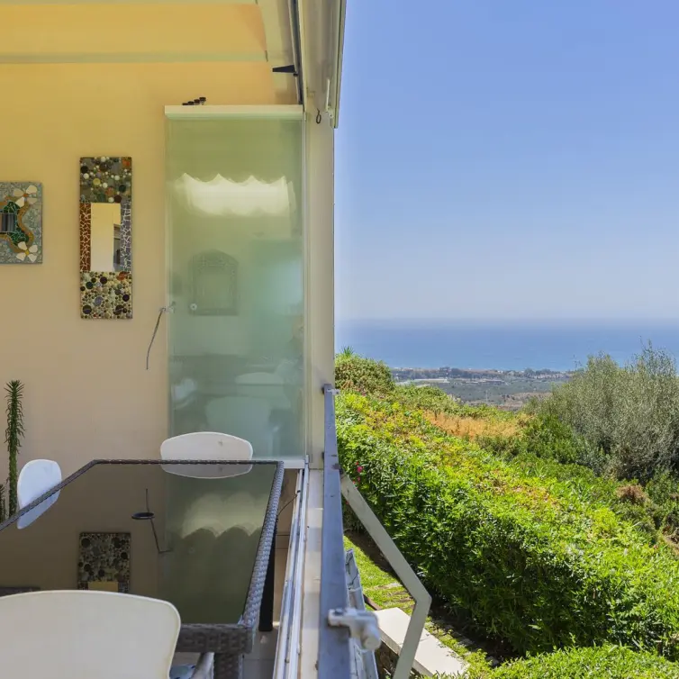 Sale of duplex in Altos de los Monteros
