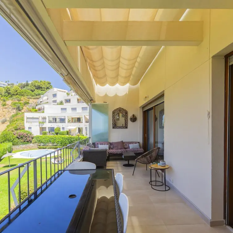 Sale of duplex in Altos de los Monteros