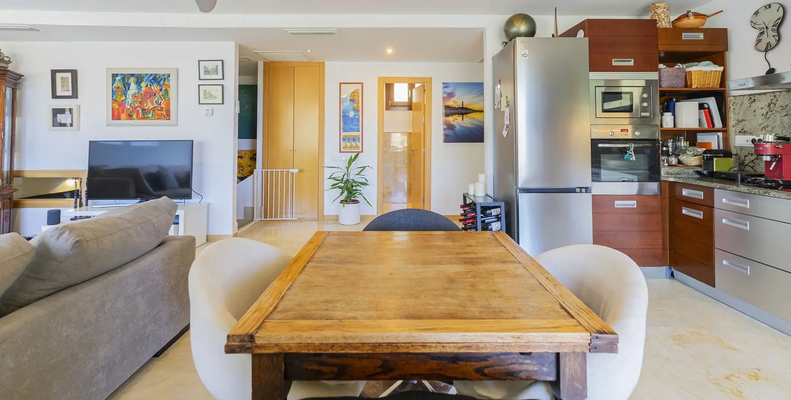 Sale of duplex in Altos de los Monteros 18