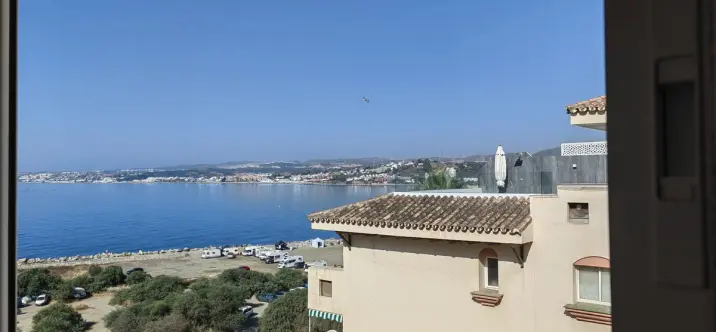 Middle floor apartment R5173900 0