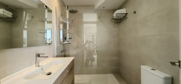 Middle floor apartment R5173900 4