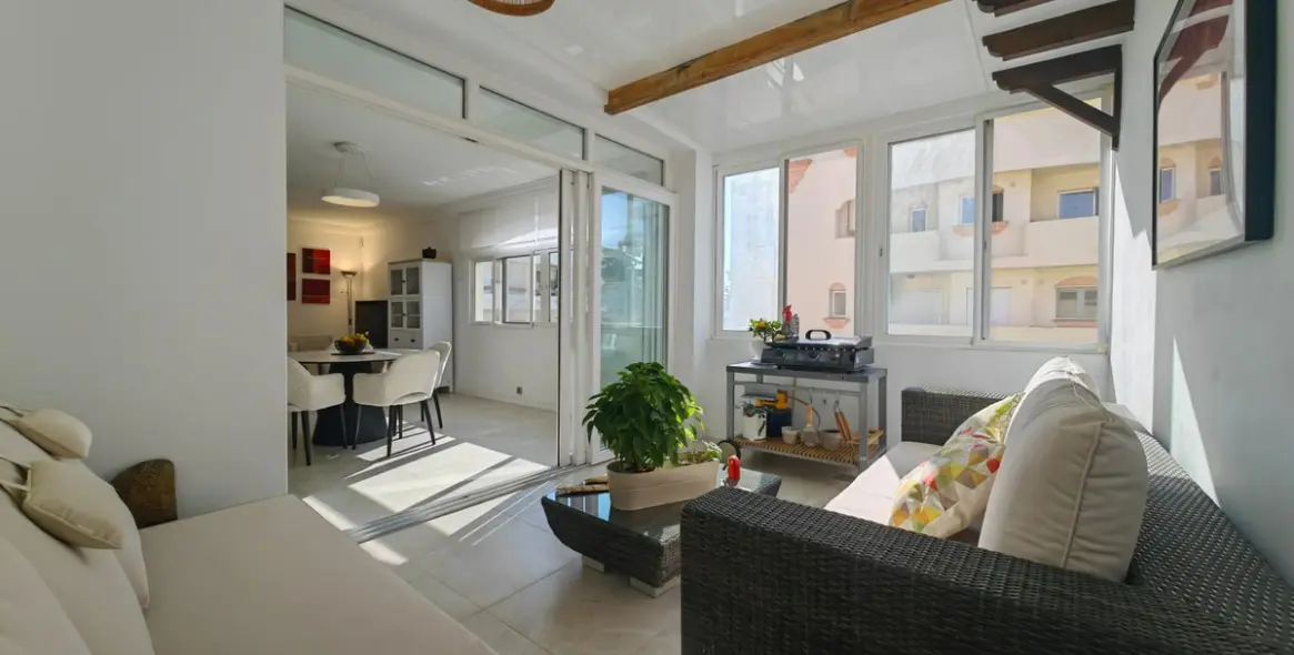 Продажа апартаментов на среднем этаже в Estepona (район Estepona) 9