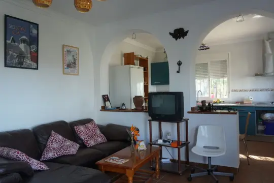 Image 6 thumb