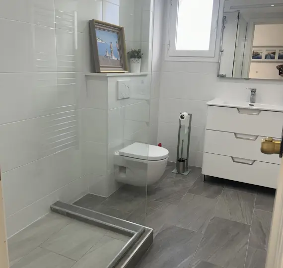 Продажа апартаментов на среднем этаже в Torrenueva