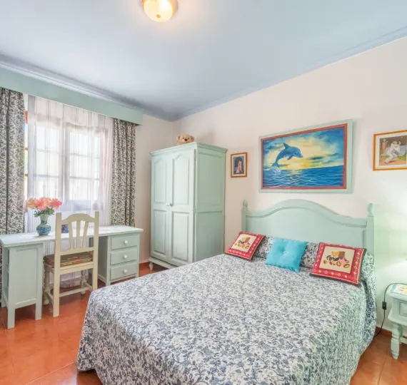 Sale of ground floor apartment in Benahavís