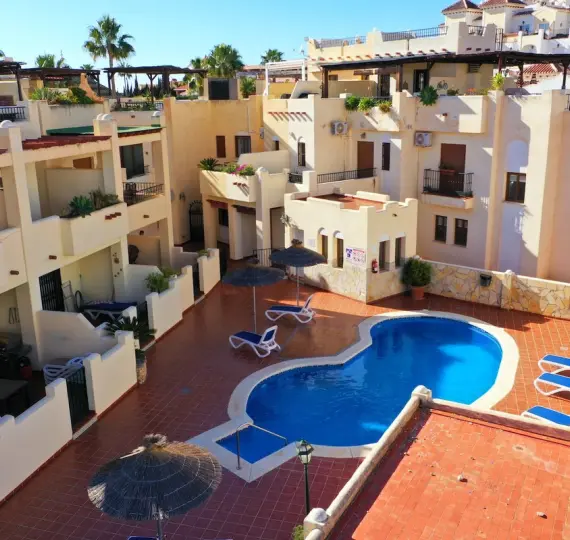 Продажа дома на две семьи в Nerja