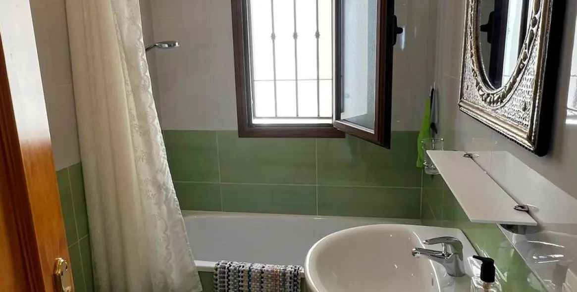 Sale of semi-detached house in Nerja 23