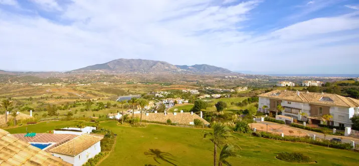 Sale of penthouse duplex in La Cala Golf 4