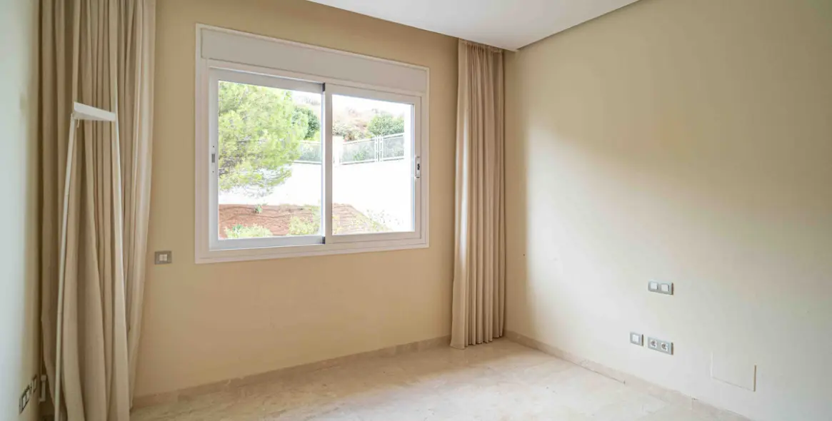 Sale of penthouse duplex in La Cala Golf 9