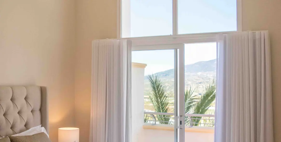 Venta de ático dúplex en La Cala Golf 5