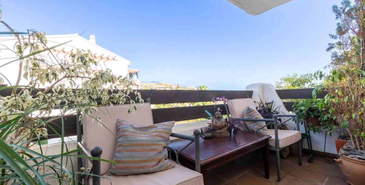 Продажа апартаментов на среднем этаже в Estepona (район Estepona) 8