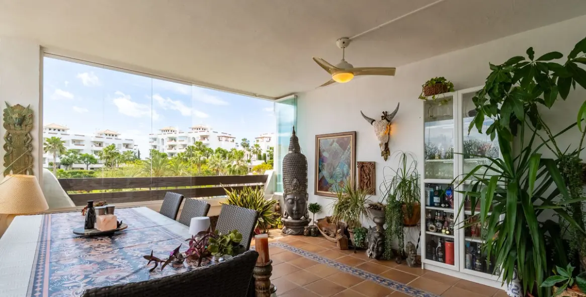 Продажа апартаментов на среднем этаже в Estepona (район Estepona) 10