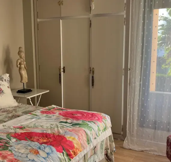 Sale of middle floor apartment in Puerto Banús