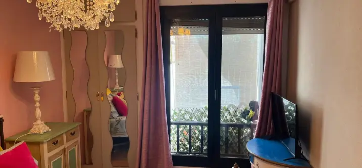 Sale of middle floor apartment in Puerto Banús 2