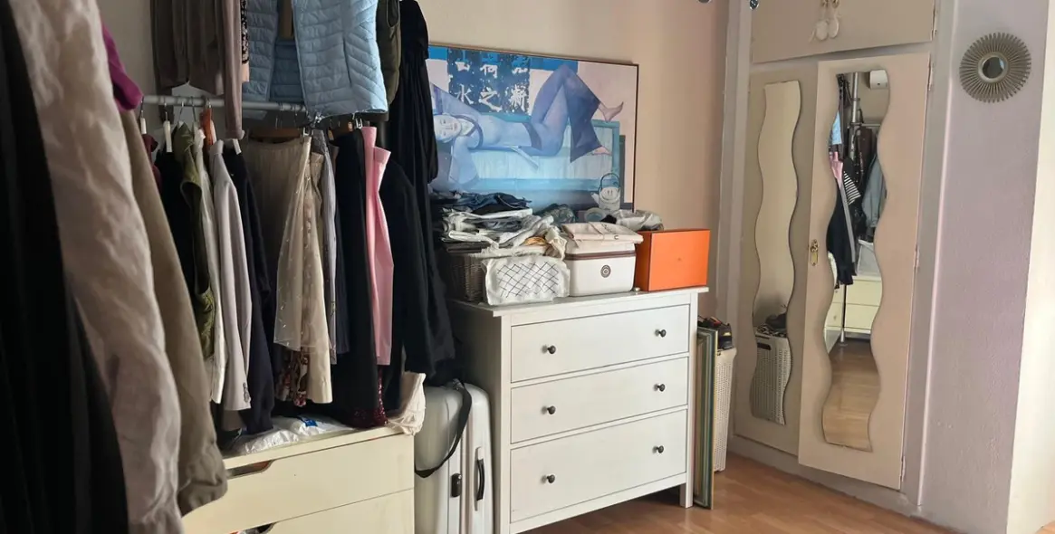 Sale of middle floor apartment in Puerto Banús 10