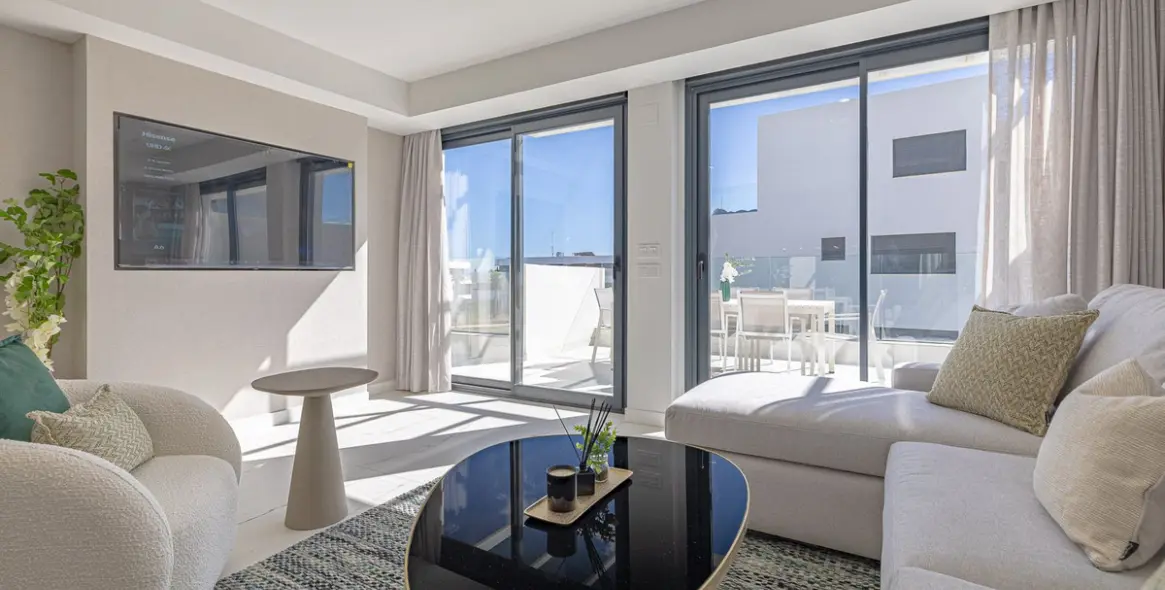 Sale of middle floor apartment in Casares Playa 2