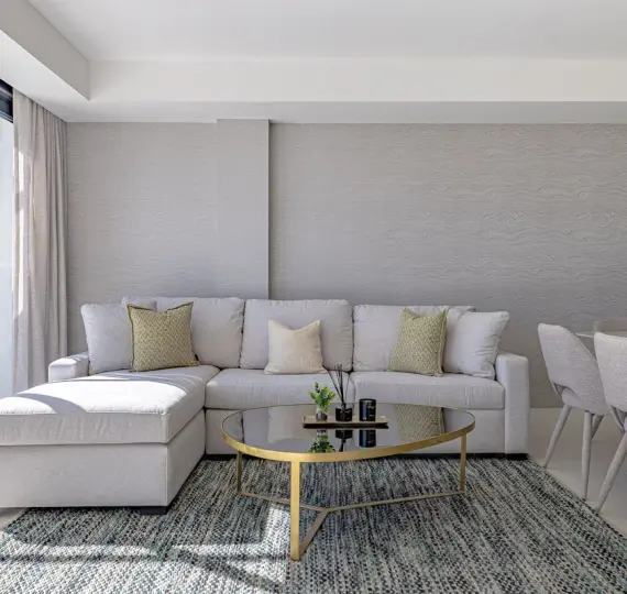 Sale of middle floor apartment in Casares Playa