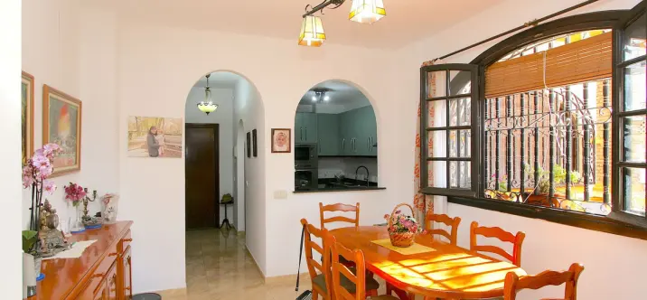 Sale of ground floor apartment in Fuengirola 2